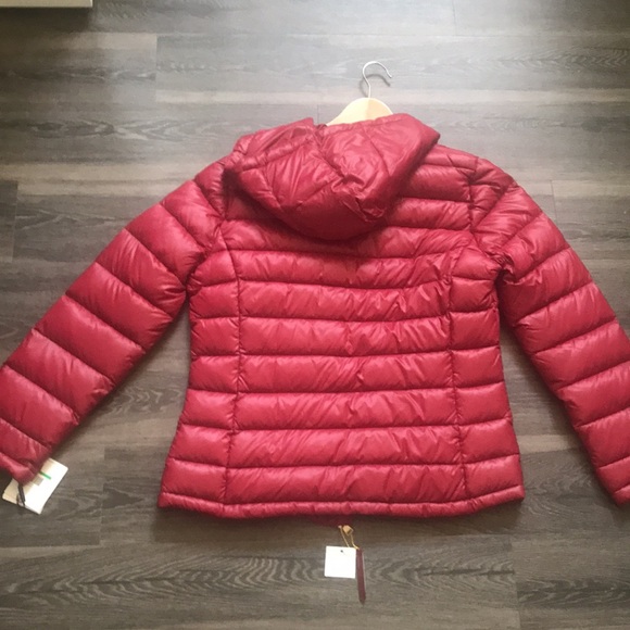 Brand new Calvin Klien Jacket. - Picture 6 of 9